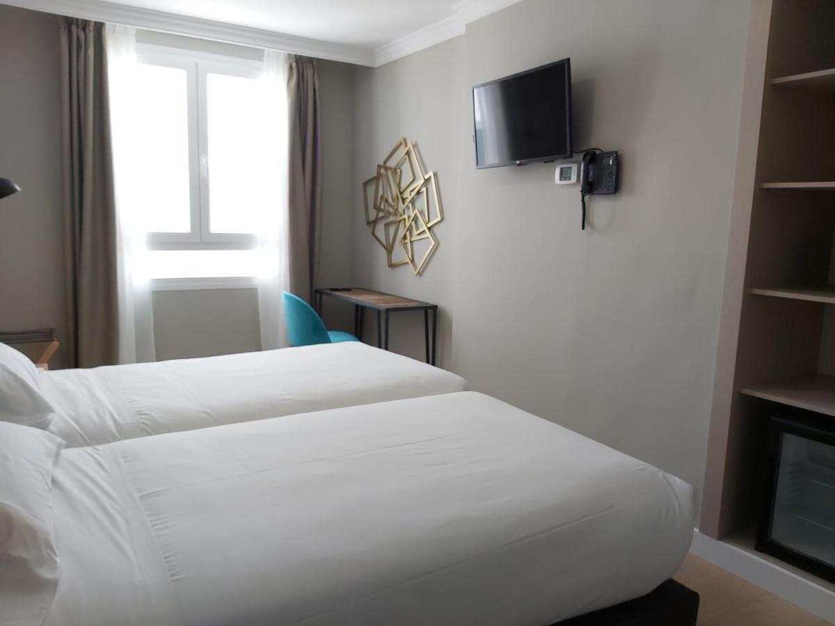 Micampus Burgos Centro Student Residence מראה חיצוני תמונה
